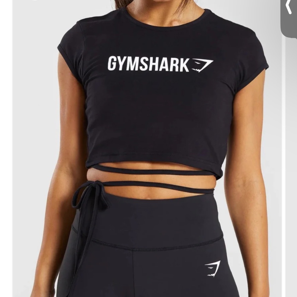 Gymshark Ribbon Capped Sleeve Crop Top - Black